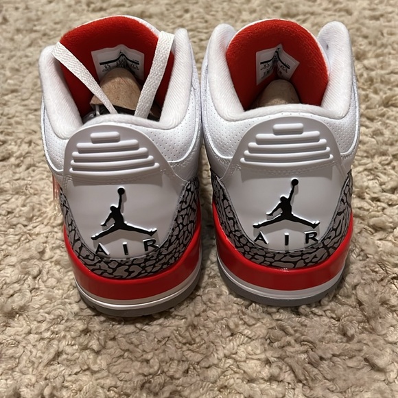 NIB Nike Air Jordan 3 Retro White, Fire Red, Cement Grey 13604116 Sneakers 9.5 - Picture 8 of 13